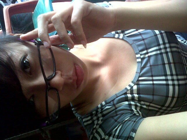 I don't have a type , i go after if i find you attactive and fun to be arround then you're my type :).