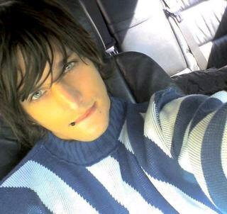Luchando por algo que tu algun dia tuviste y dejaste ir por idiota.              Modelo en mis ratos http://t.co/X7UDqPEOyG de Rebelde way.