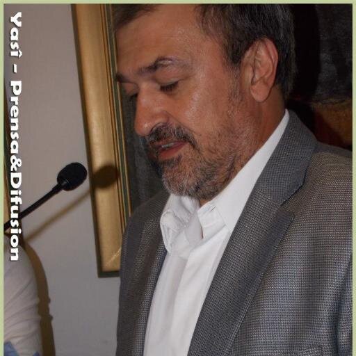 Periodista, Locutor, Animador, ex jefe de Informativo de LT14 Radio Nacional Urquiza; colchonero, rey de bastos, caradura y polizón.