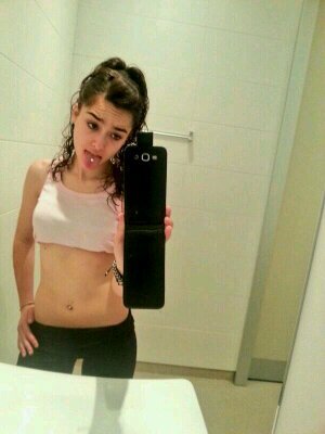 anitaacarvalho's profile picture. 