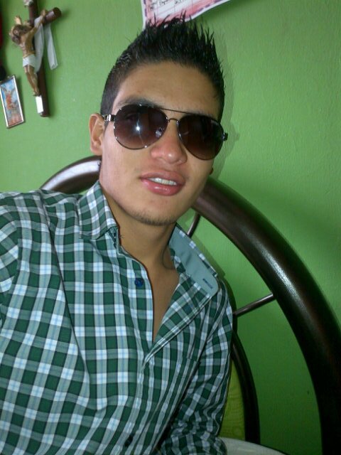 juank199327's profile picture. Quien no demuestre lo q SIENTE.....TAL VEZ pierda lo que QUIERE...!!!!!!!:'(