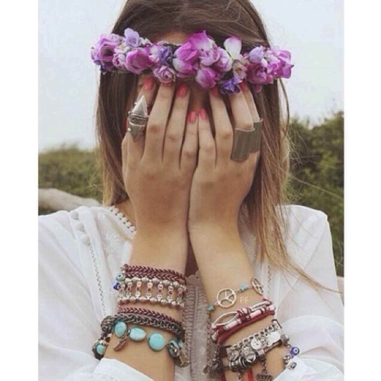 MissRelatable4's profile picture. Tweeting about my relatable life in a 140 characters or less bae.Total Hippie. Nineteen. Travel. Reckless. I love strangers.