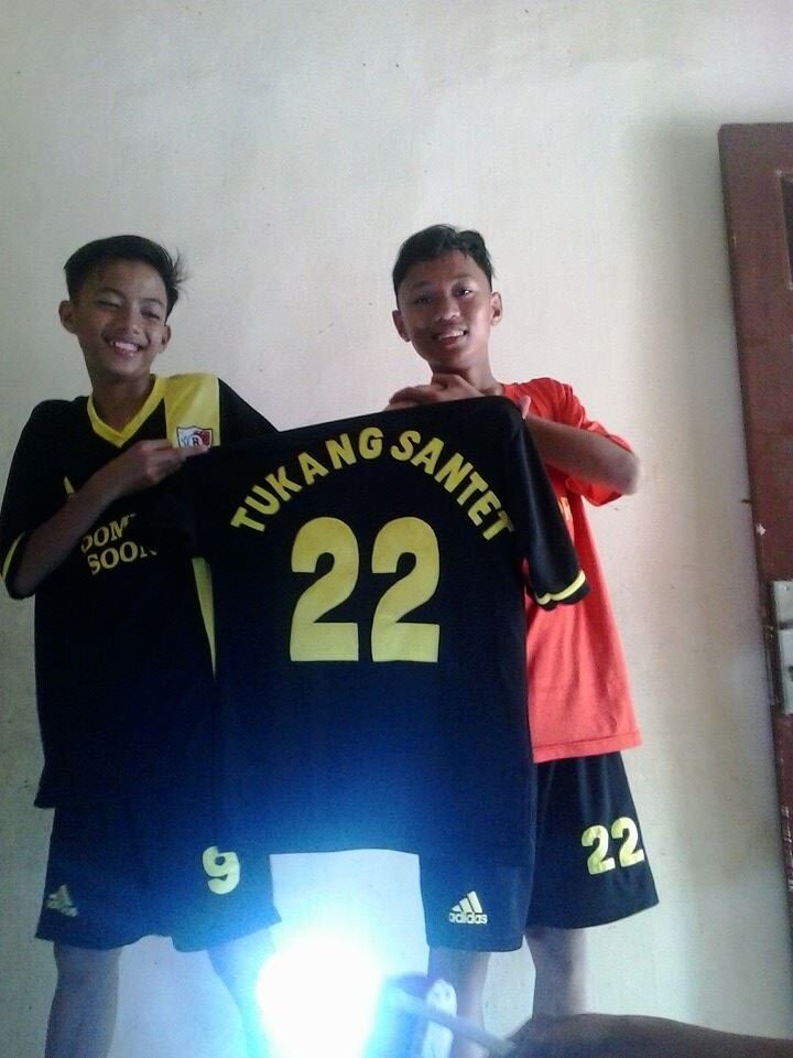 28 ({})