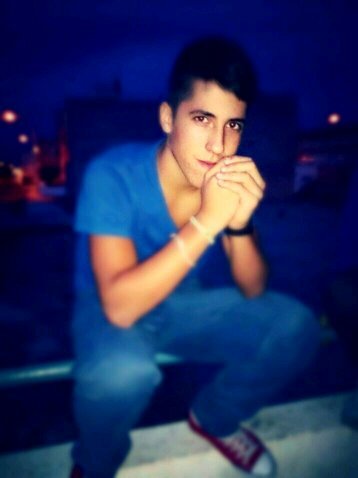 +18 Sentimiento, elegancia y maldad  ~Geminis~ Nací con objetivos que lograr, con metas que cruzar y con sueños que alcanzar.