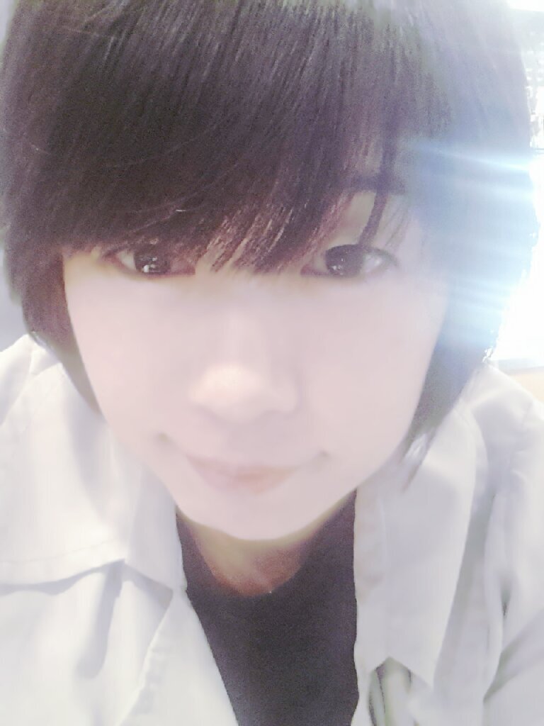 Kym810Kym's profile picture. 업음.