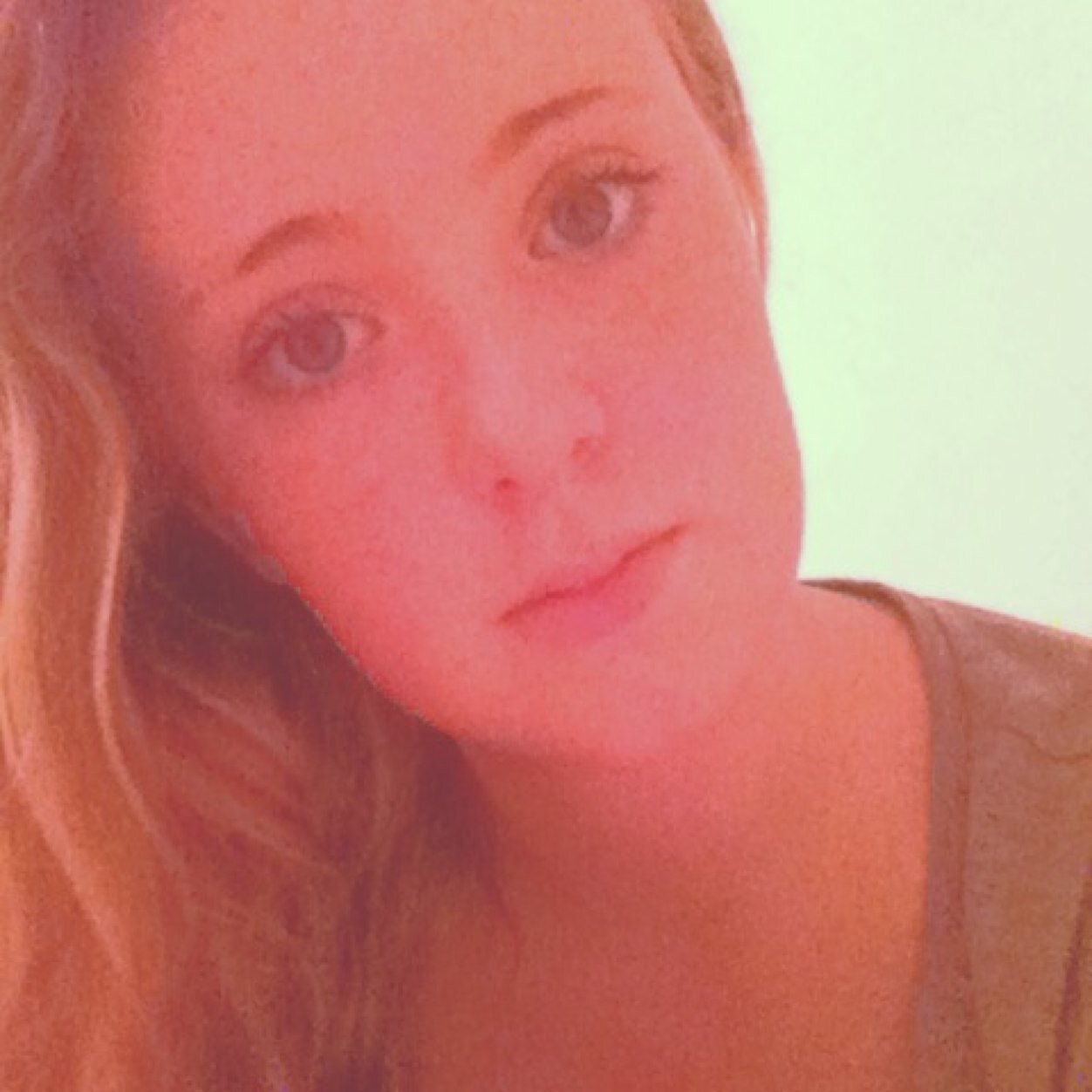Likes: my brothers, photography and drama Dislikes: my brothers and cheesecake 

Just because... 

Australia - NSW