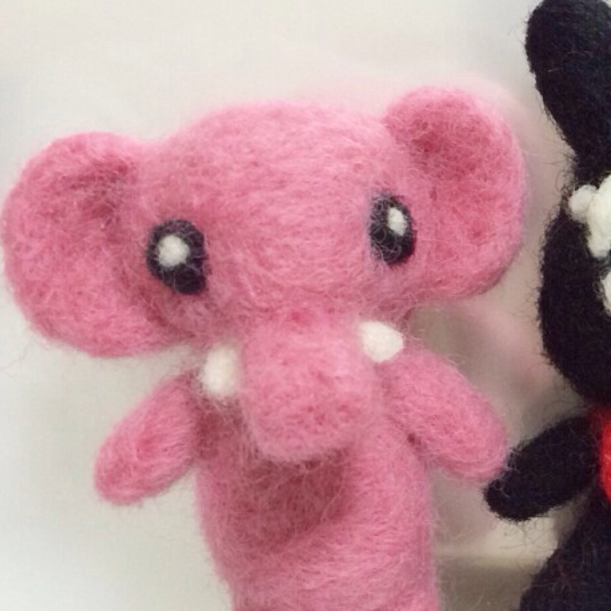 bunnybunnycandy's profile picture. はじめましてパオ。キャンディー（Candy）ですパオ。ゆるキャラなりに失敗しないようにがんばるパオ。羽の生えたピンクの象さんとして思ってることをつぶやくパオ。相互フォロー返しパオ