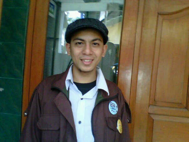 Spesialis bikin kaos Distro, Kelas, Event, dll | Jualan Snack Paok yg bikin Ketagihan | Owner of @Raja_Sablon
