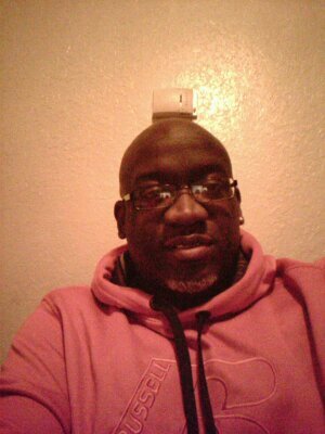 My name is smitty if u need a bodyguard please call 404-454-9052. call anytime.