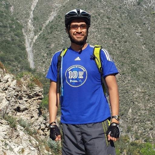 Ingeniero Mecánico Eléctrico, estudiante de Maestría en Ciencias con Especialidad en Ingeniería Energética, rama eléctrica