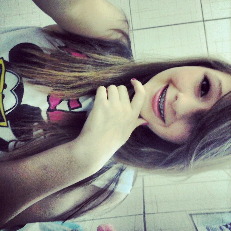 Tornou-se pedra,a menina que um dia foi flor.


Namorada do @LeeonardoMunhoz e mamãe da Alice :3