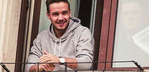 When I saw, I fell in love and you smiled because you knew it too