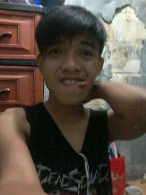 enjoy viva la skatepunkers