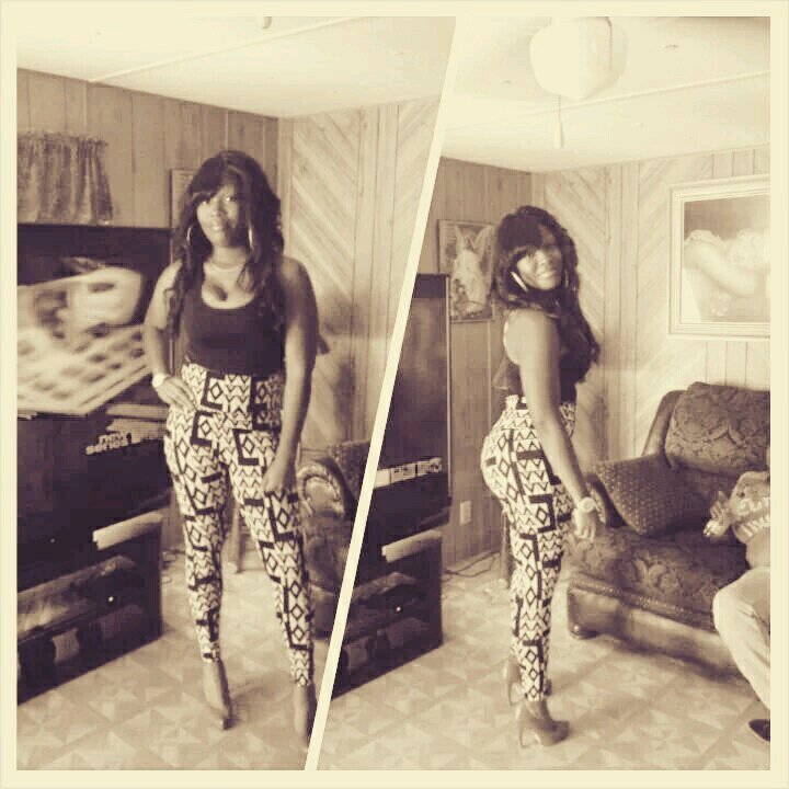 hi my name is shawniicka shanae im 21 .love too shop ,club'&turn up! My birthday is april 8th 1992. im focused on my singing at the moment;) yepp