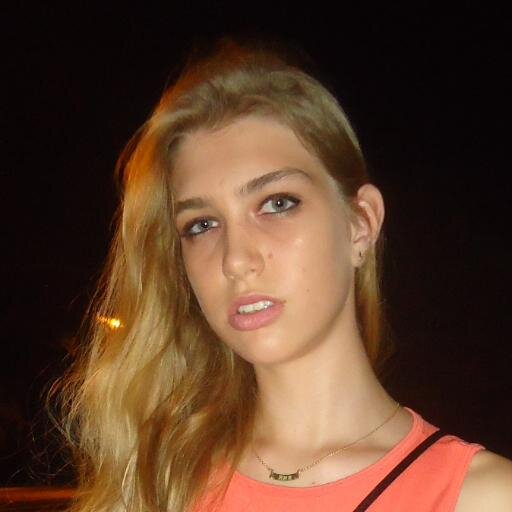 - Sou αs minhαs αtitudes,os meus sentimentos, αs minhαs idéiαs (ý)
