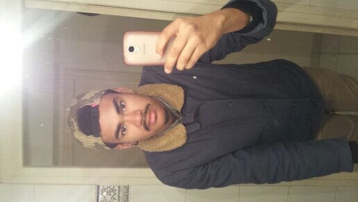 izisteezy's profile picture. 