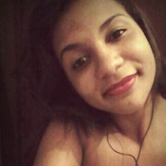 sou simples ,anormal tenho uma beleza fora do padrão mais sou a pessoa que pode toca seu coraçaõ...