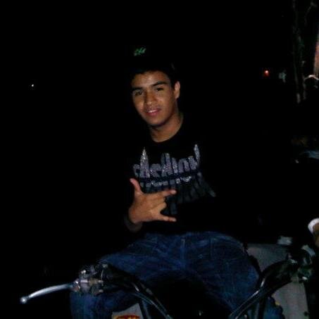 UlisesTorres87's profile picture. Nadie merece tus lágrimas, y quien las merezca no te hará llorar