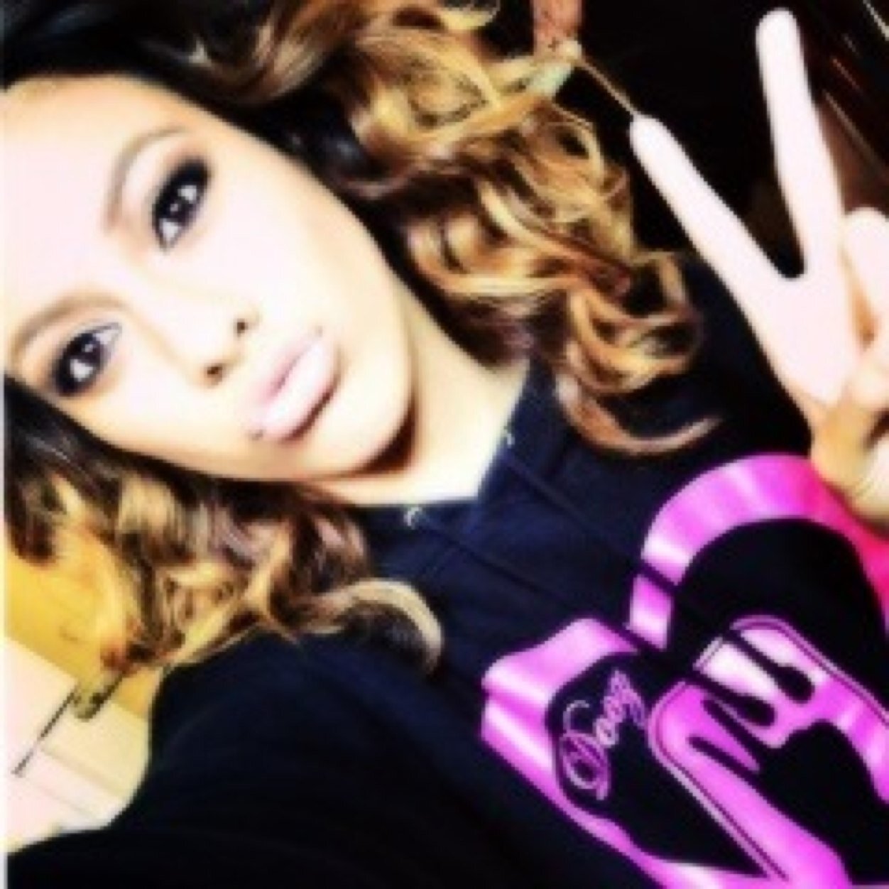 follow @sassydemetria_