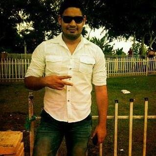 JairoLara65's profile picture. Caerse mil veces y levantarse de nuevo. En eso consiste la vida