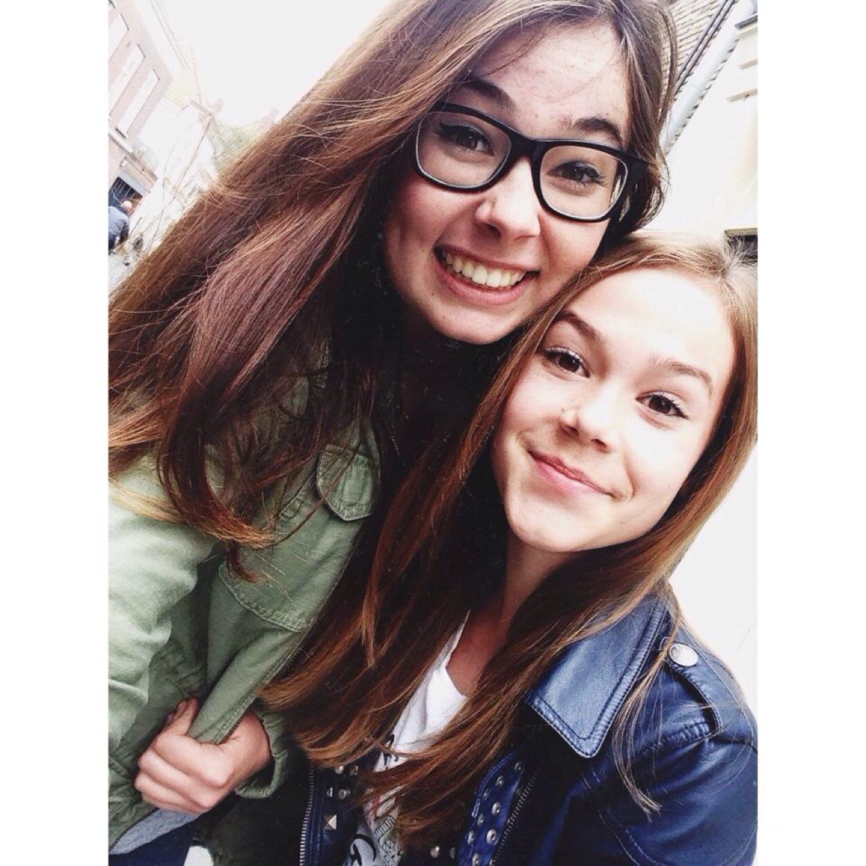 love you bestfriend. je bent perfect zoals je bent dus laat je nooit neerhalen door anderen :) YOU ARE THA BEST. X mij / ik weet al je wws sorry HAHA