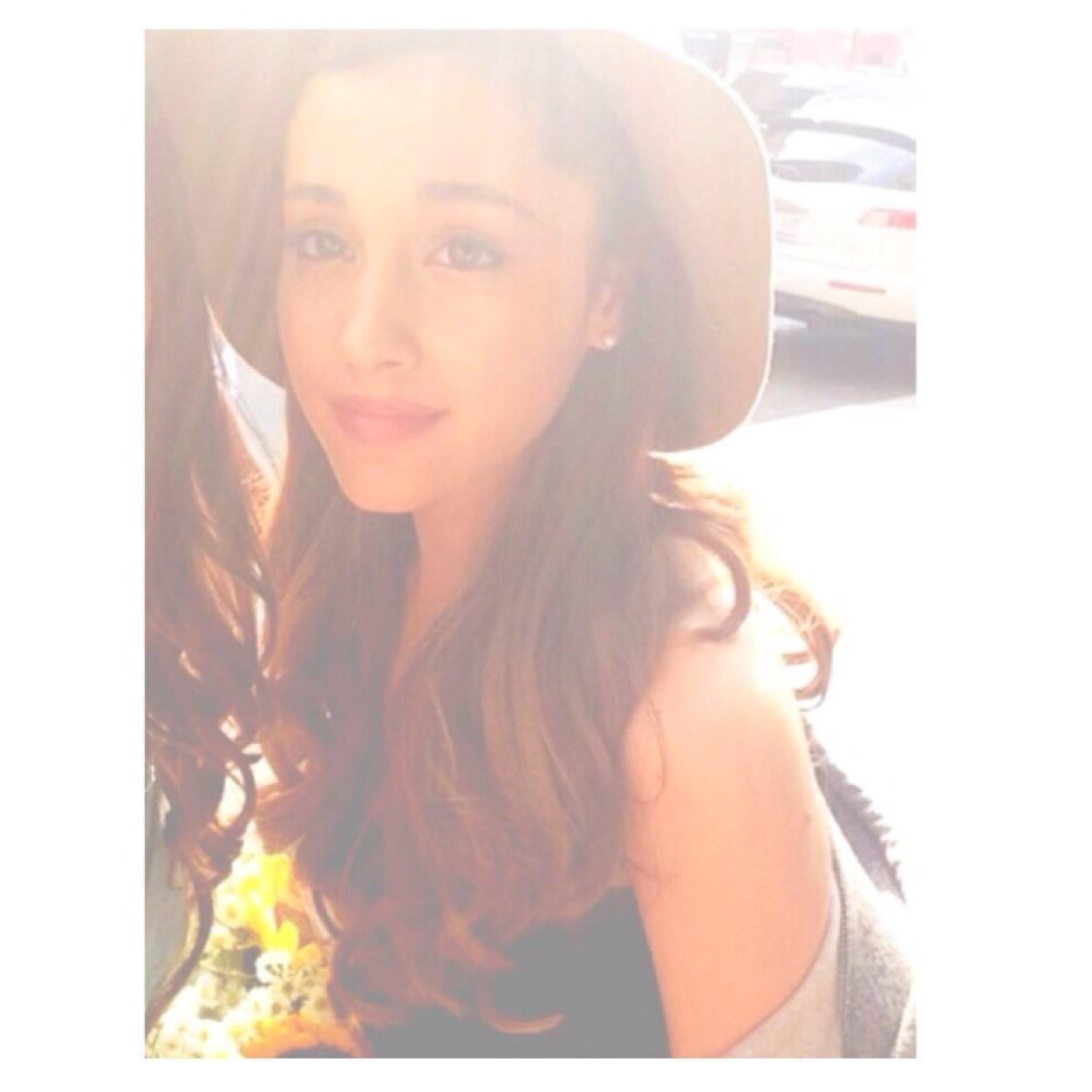 Ariana Grande will always be my queen/ youtubers.