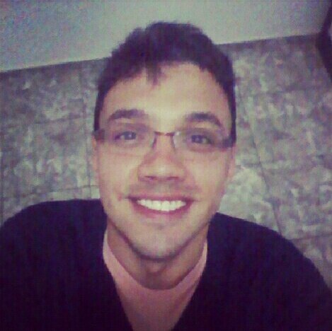 E amor resistirá ao tempo, a paixão move os meus dias.