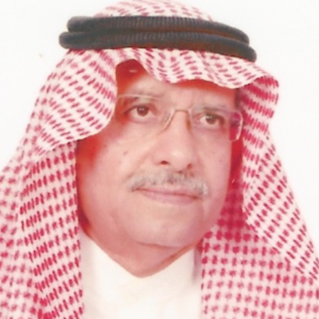 كاتب سابق وإداري تربوي متقاعد ٠٠ اسلامي الهوية عروبي الهوى