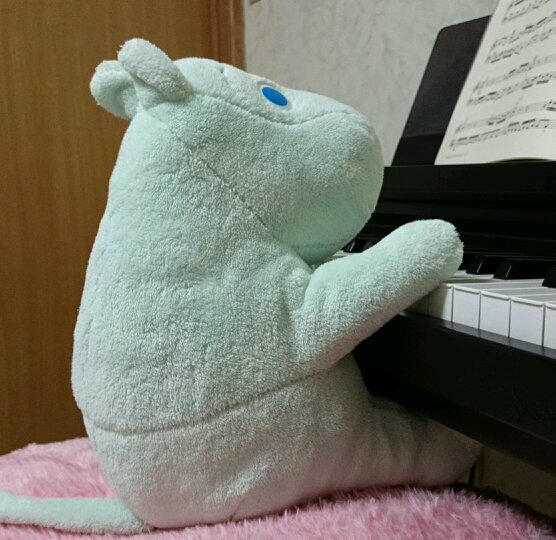 Fiori_Canto_EM's profile picture. 歌を歌うこととピアノを弾くことが好きです。  もちろん聴くことも…  ここでは古楽メインにツイートしていきます。双子の妹(@Fiori_Acco_inst)が新たに誕生しましたのでよろしくお願いします。