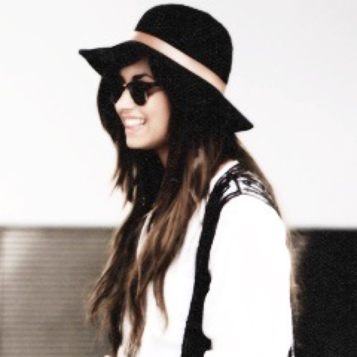follow @_purrfectcamila