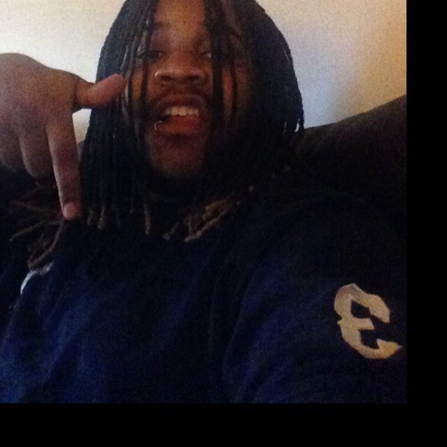 I'm justspank im 2kool they aint spacely like us on a cloud like us blow loud like usim spaceshipcloudgang u cant tell me nun ☁ gang #rap artist #dancer