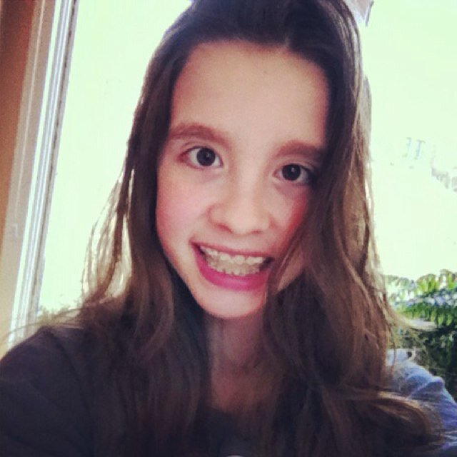 Hey i'm Liz I don't use my twitter a lot sooo....yaaaa but follow me i'll try to tweet more often