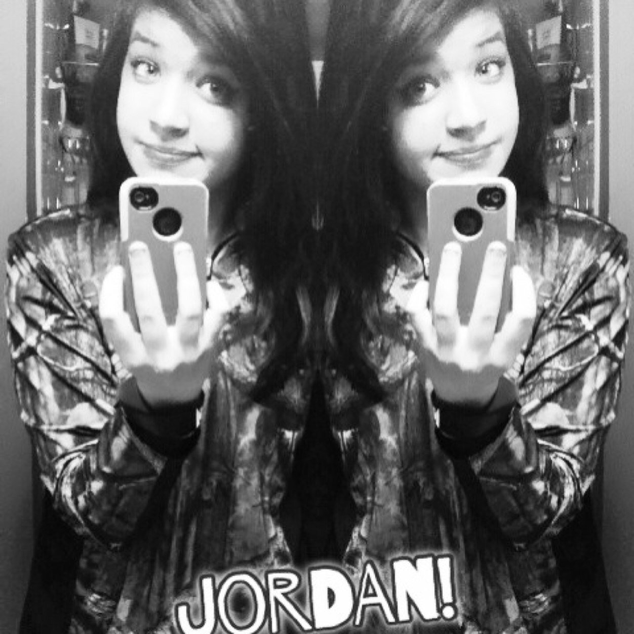 Hey! It's Jordan!
Follow me guys! ❤️
Sophomore at 
Single but crushing
15 years old.
I'm a princess.❤️
I take a lot of selfies❤️
