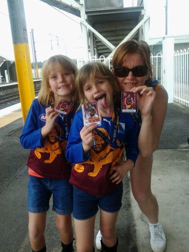 mum of 4..... I'm a huge Brisbane lions fan Brisbane Heat & Melbourne storm fan...