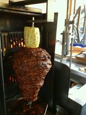 TacoAIPastor's profile picture. ¿Eres amante a Los Tacos Al Pastor? Pues Sígueme. Un taco al pastor no se le niega a nadie. Lo dicen las escrituras.