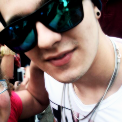 ♥ É incondiconal , você tem a forma exata pra me prender em você @LuanSantana ♥