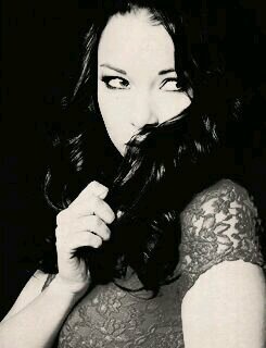 Only the sunset knows, my blind desire for the fleeting. | The Hunger Games • RP. |