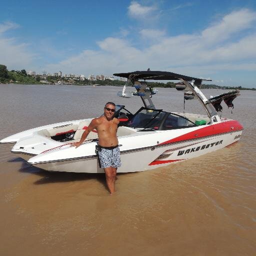 PRESIDENTE DE LA ASOCIACION SANLUISEÑA DE SKY & WAKEBOARD-----AMO LA NAUTICA Y MI VIDA