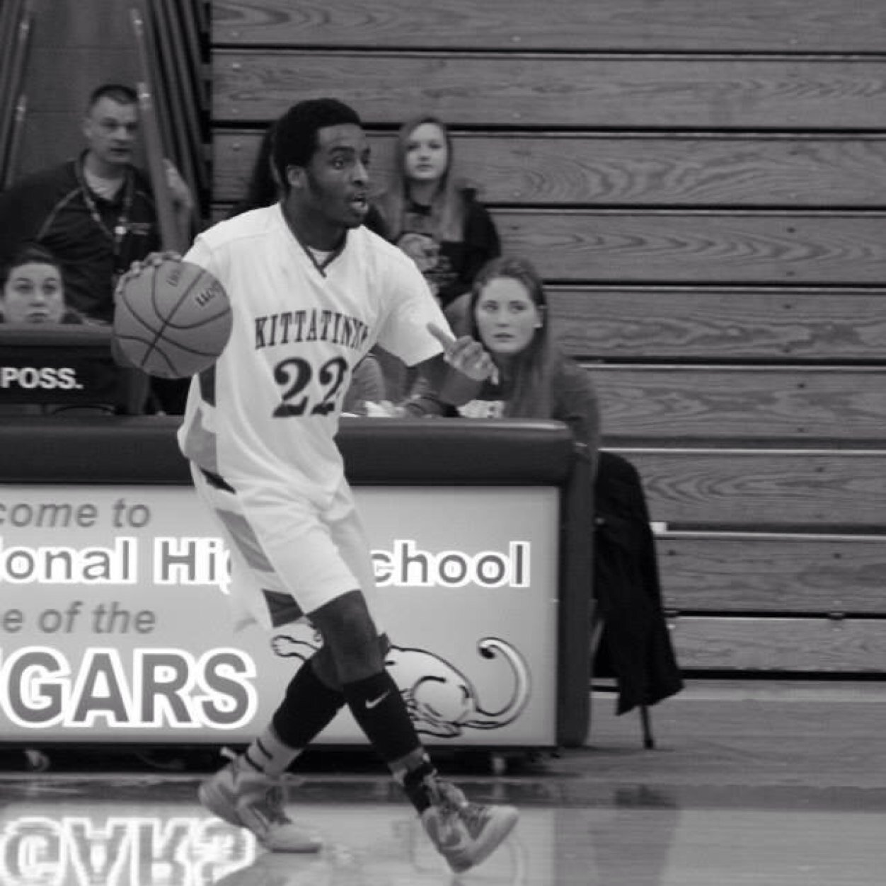 Hills22swagg's profile picture. #ballislife im workin hard to make my dream come true. Dont let anyonr come between you an your dream #shiftteam #BeElite #r.i.p cope #surfteam