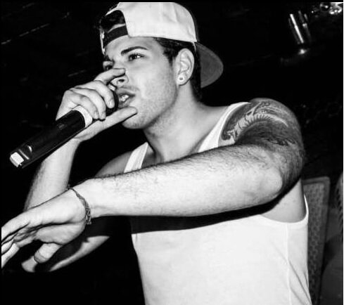 omarfer79992432's profile picture. Dresh : Beatmaker & Mc de palma de mallorca...
Componente de : Lenguaje clandestino  youtube :  https://t.co/IS6ytEBHcM