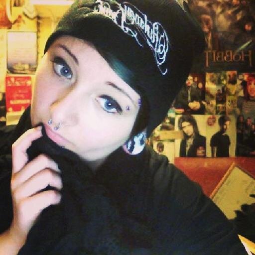 Syst3mM3ltd0wn's profile picture. Biker bitch