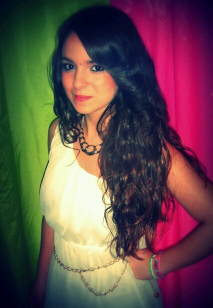 Valora lo que tienes, supera lo que te duele y lucha por lo que quieres ;)