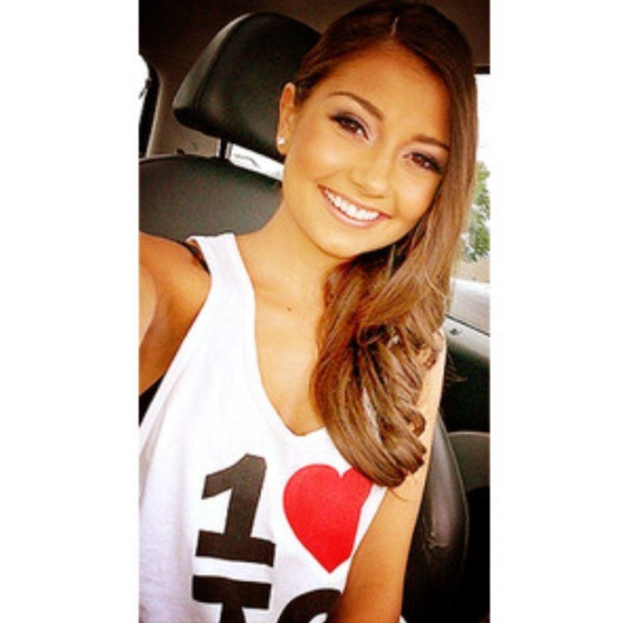 NicoleReedRK's profile picture. △ I'd like to consider myself the sunny side of a big dark city. Sounds accurate. △