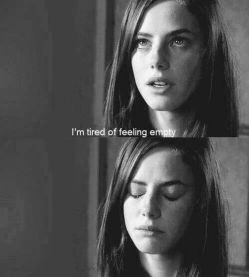 ThroughABattle's profile picture. «There's a girl in my mirror, I wonder who she is. There's a story in her deep eyes, and when she's looking back at me, I can tell her heart is broken, easily.»