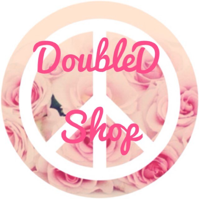 Dress mini, blazer, maxi dress, couple batik, kemeja, pants, hotpants! Untuk pemesanan : line: doubledshop / bbm 75034CC9