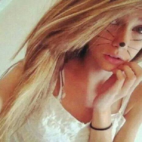 SavannahReally's profile picture. I love my cat swete lovely Hmm..I love music and my love platonic Justin Bieber My facebook Savannah U May Highnote