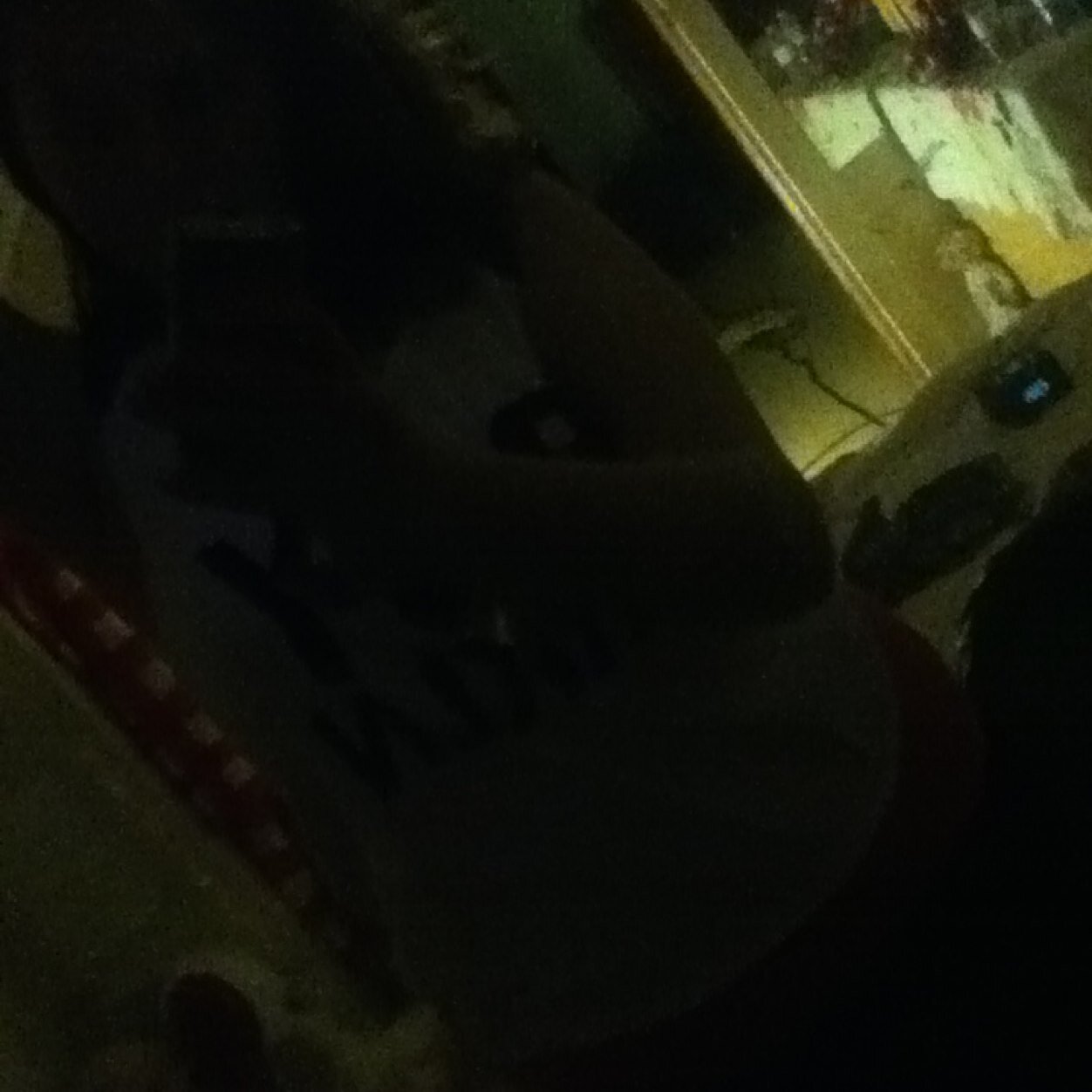 Heyyo im makayla i am the youngest in ma family follow me i follow back. Single but crushing