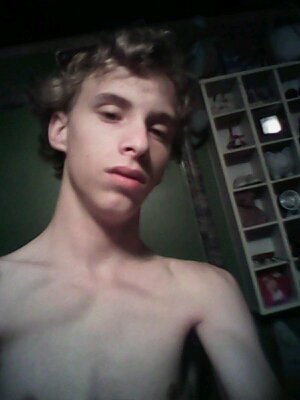 i am really nice and a sweet and careing guy i love video games
