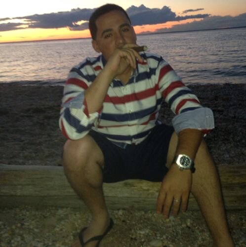 on_DEMA_nd's profile picture. 