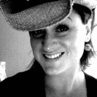 MelisP18's profile picture. http://t.co/DGzA1ZpMlK'dayım seni de beklerim. - http://t.co/aYwygyd0LK Yeni Sosyal Ağ